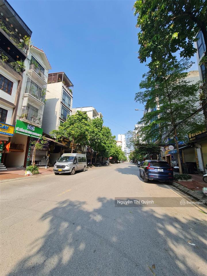 Đất phân lô tđc phú diễn  đối diện trường đh tài nguyên và môi trường  100m²  mặt tiền 6m