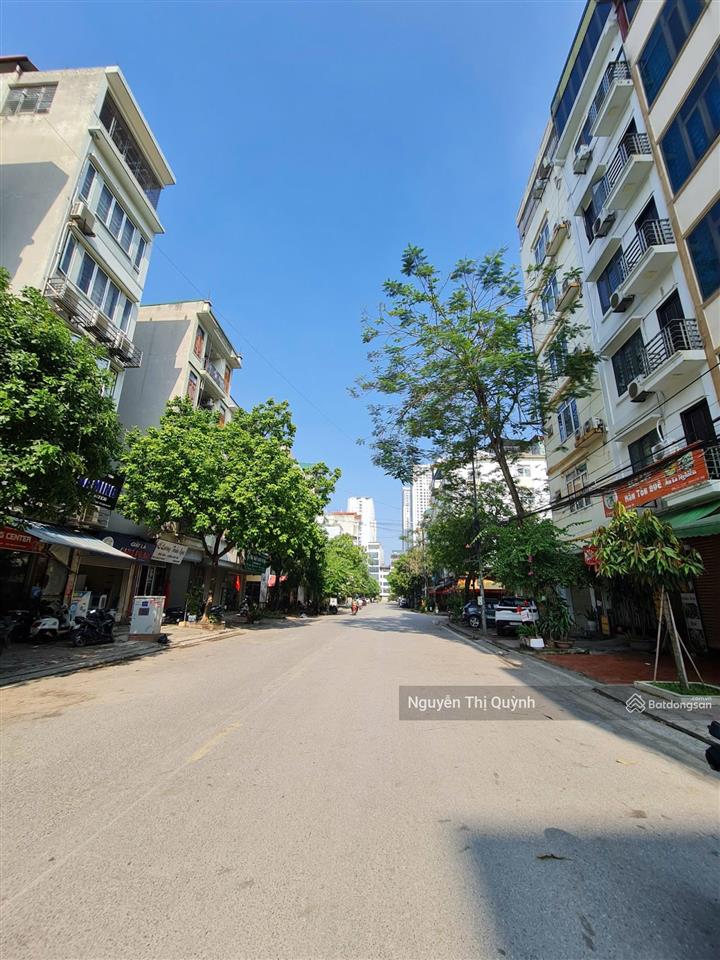 Đất phân lô tđc phú diễn  đối diện trường đh tài nguyên và môi trường  100m²  mặt tiền 6m