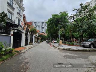 Bán biệt thự kđt mỹ đình  nam từ liêm  210m  mt 10m. không gian sống xanh.