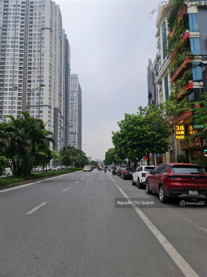 Mặt phố hàm nghi 200m2  mt 12m x 6 tầng thang máy. giá thoả thuận