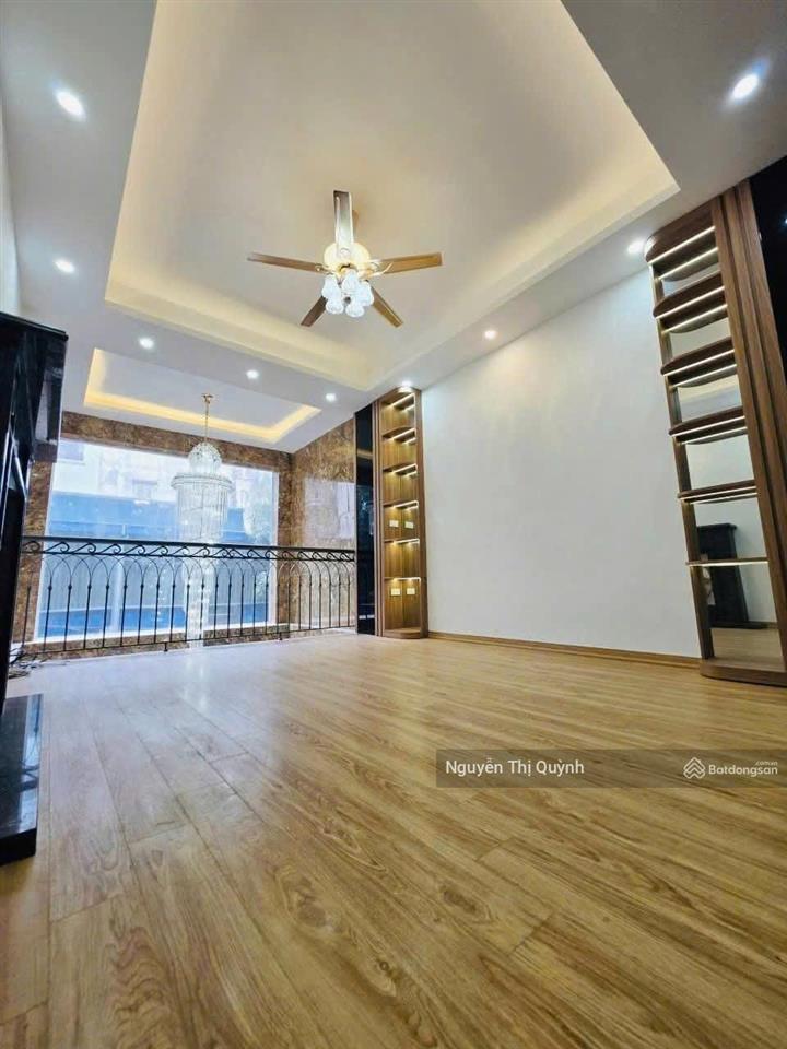 Phân lô phạm tuấn tài  thang máy ô tô  65m² x 5 tầng. nhà 2 thoáng trước sau.