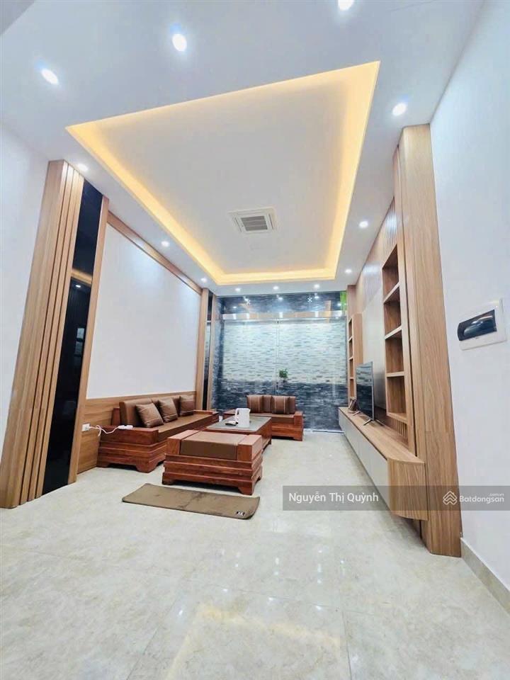 Phân lô phạm tuấn tài  thang máy ô tô  65m² x 5 tầng. nhà 2 thoáng trước sau.