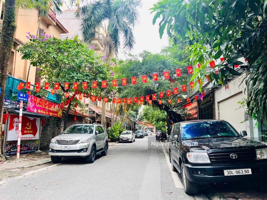 Phân lô phạm tuấn tài  thang máy ô tô  65m² x 5 tầng. nhà 2 thoáng trước sau.