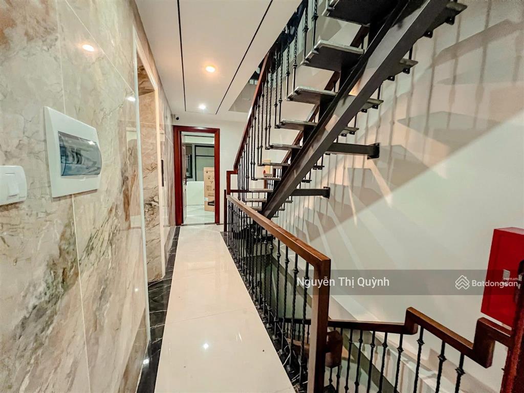 Bán tòa căn hộ cho thuê đường phùng chí kiên. 75m² xây 7 tầng thang máy. dòng tiền ổn định.