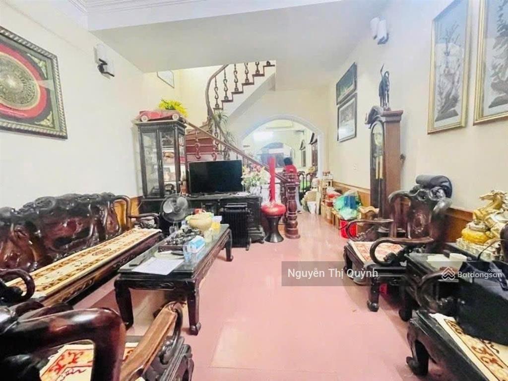 Bán nhà khu phân lô hoàng quốc việt ô tô tránh vỉa hè. 50m2 x 4 tầng. mt 4.5m. giá 22 tỷ