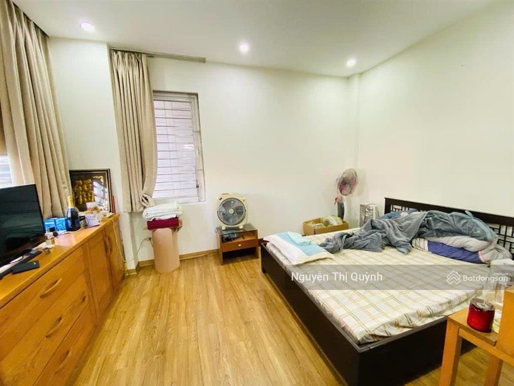 Bán nhà trần quốc hoàn, phân lô ô tô, lô góc 50m2 x 5 tầng, giá 18,8 tỷ