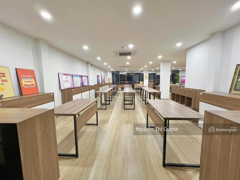 Cho thuê sàn văn phòng hơn 200m trịnh văn bô nam từ liêm