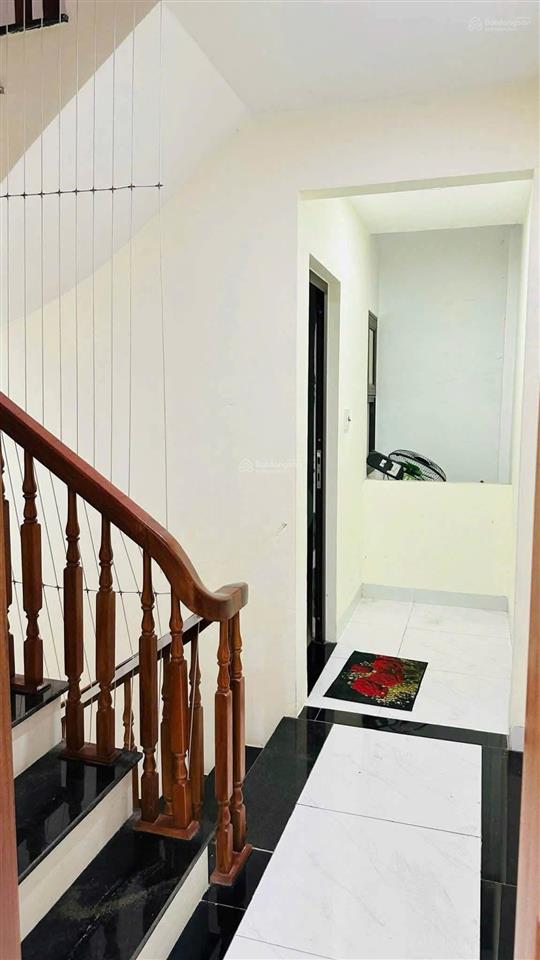Bán nhà phương canh 30m x 5 tầng giá 4,8 tỷ cách đường ô tô 30m