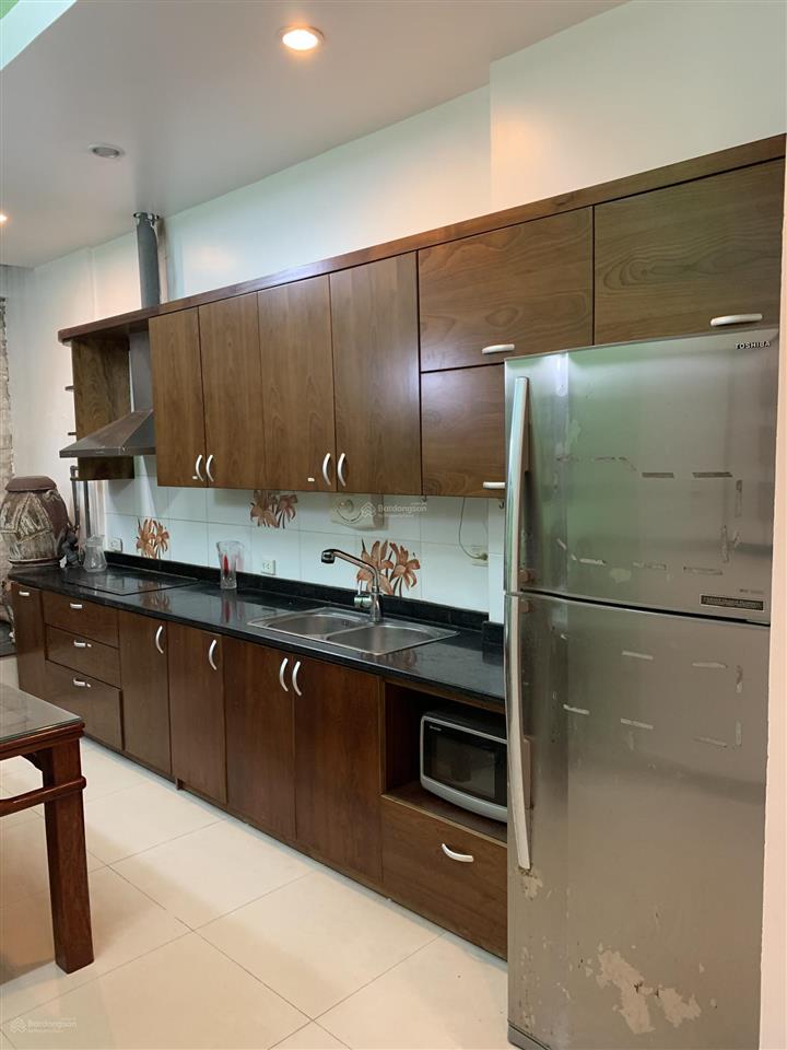Cho thuê nhà riêng 70m2 số 11 ngõ 1 nguyễn văn huyên