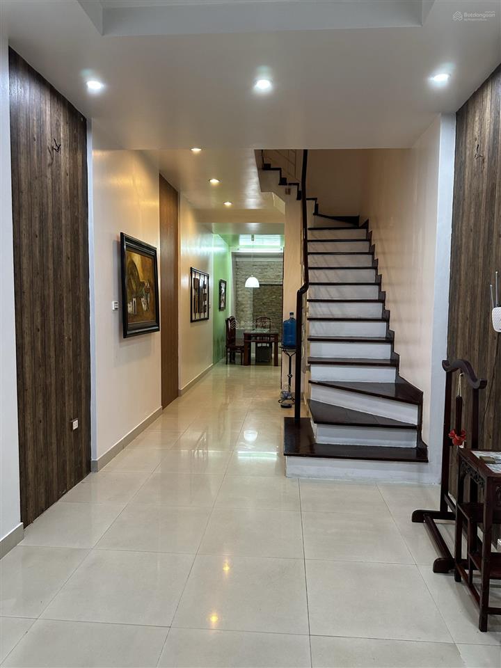 Cho thuê nhà riêng 70m2 số 11 ngõ 1 nguyễn văn huyên