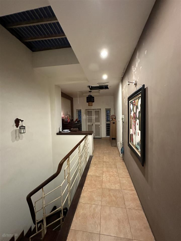 Cho thuê nhà riêng 70m2 số 11 ngõ 1 nguyễn văn huyên