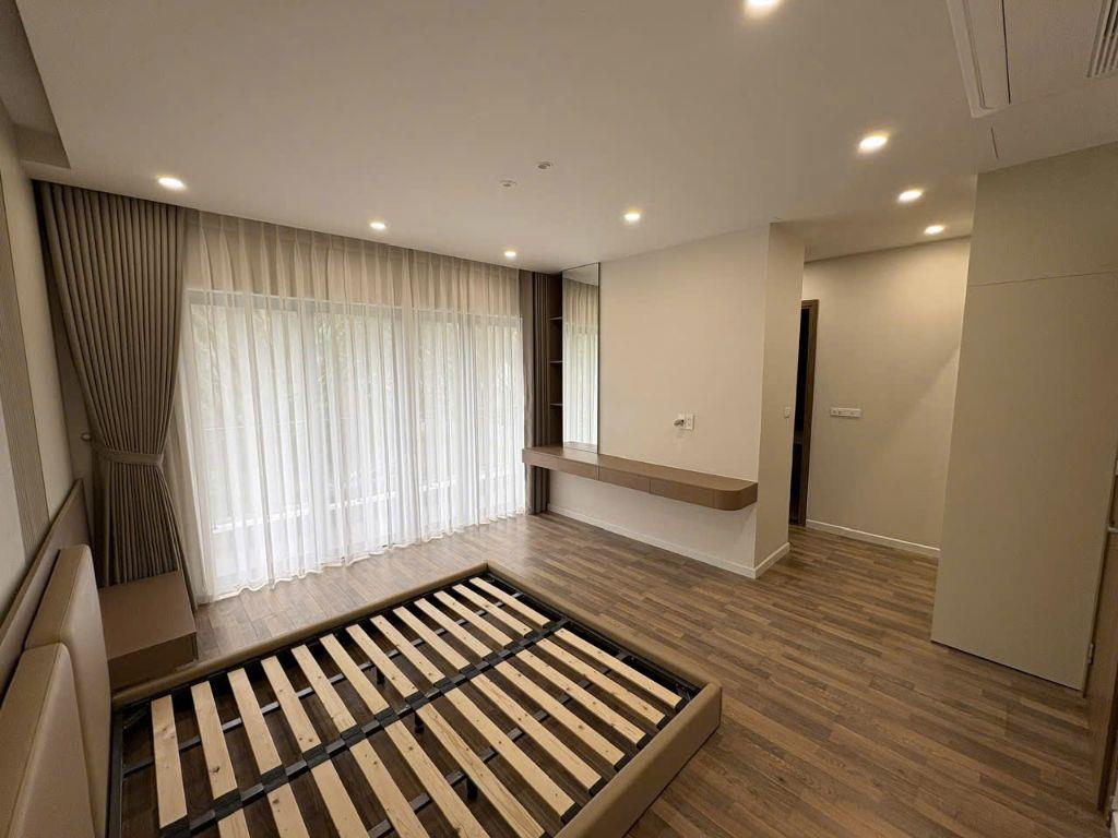 Chính chủ bán biệt thự Song lập hơn 250m2 tại Ecopark - Nhà đẹp mới