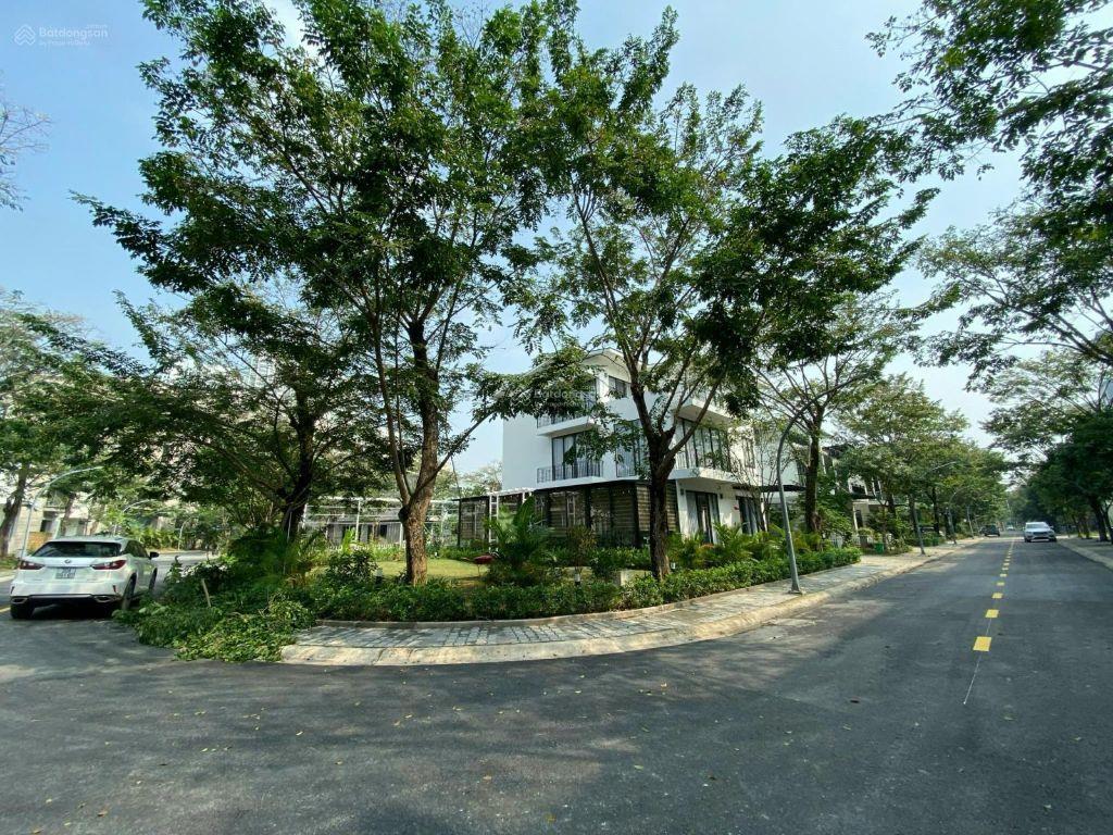 Bán đơn lập Ecopark - thực tế hơn 500m2 - Giá chỉ 9x tỷ. 