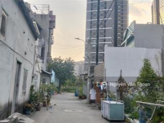 Chủ gửi bán nhà 4 lầu. hoàn thiện nội thất cơ bản