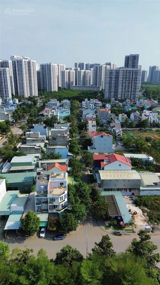 Chủ gửi căn góc 2 mặt tiền đường đối diện vinhomes