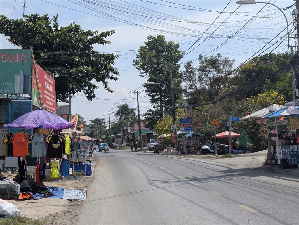 Mặt tiền nguyễn xiển cần bán gấp