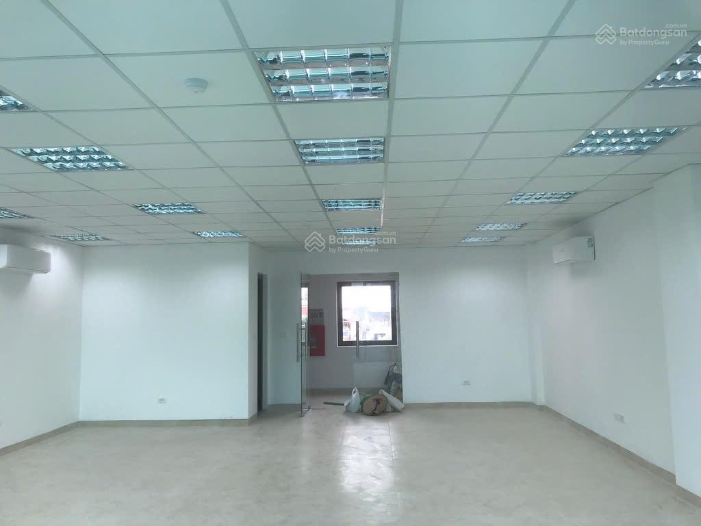 Văn phòng mặt hồ kim đồng, còn duy nhất 1 sàn 70m2 giá thuê 15.5tr, full tiện ích   0976 368 ***