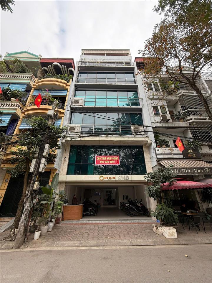 Văn phòng mặt hồ kim đồng, còn duy nhất 1 sàn 70m2 giá thuê 15.5tr, full tiện ích   0976 368 ***