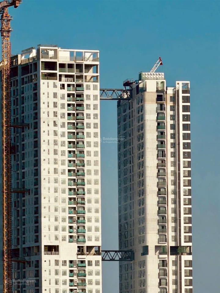 Bán căn a11 hướng nam 55tr/m2, view sông sài gòn cuối năm nhận nhà the emerald 68
