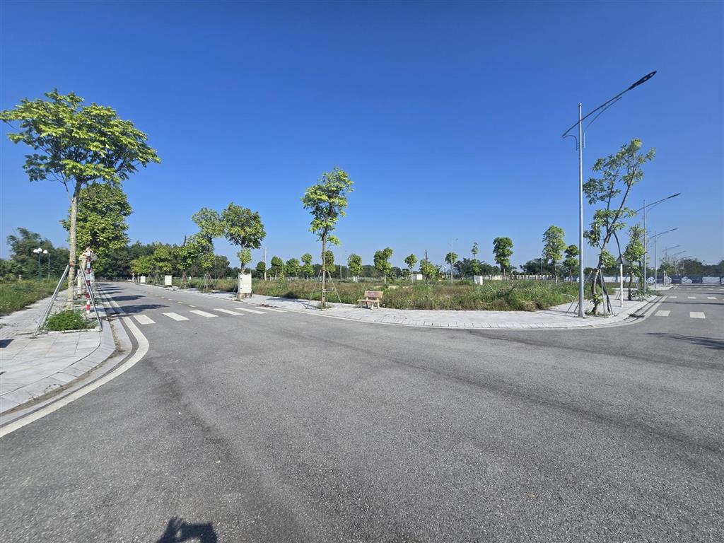 Bán 80m2 hub, lương sơn, phú thọ. giá nhỉnh 2,x tỷ. cách xuân mai hn 5km