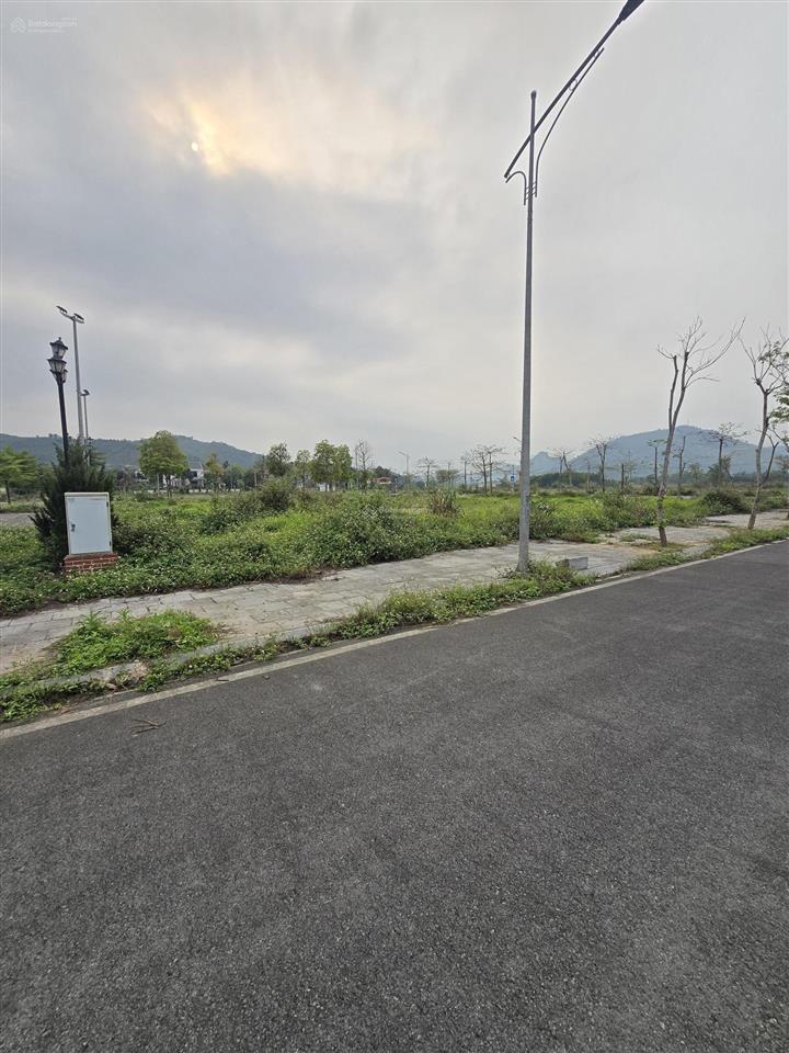 Bán 114m2 phương đông, lương sơn, phú thọ. giá 2,3 tỷ. cách xuân mai hn 5km
