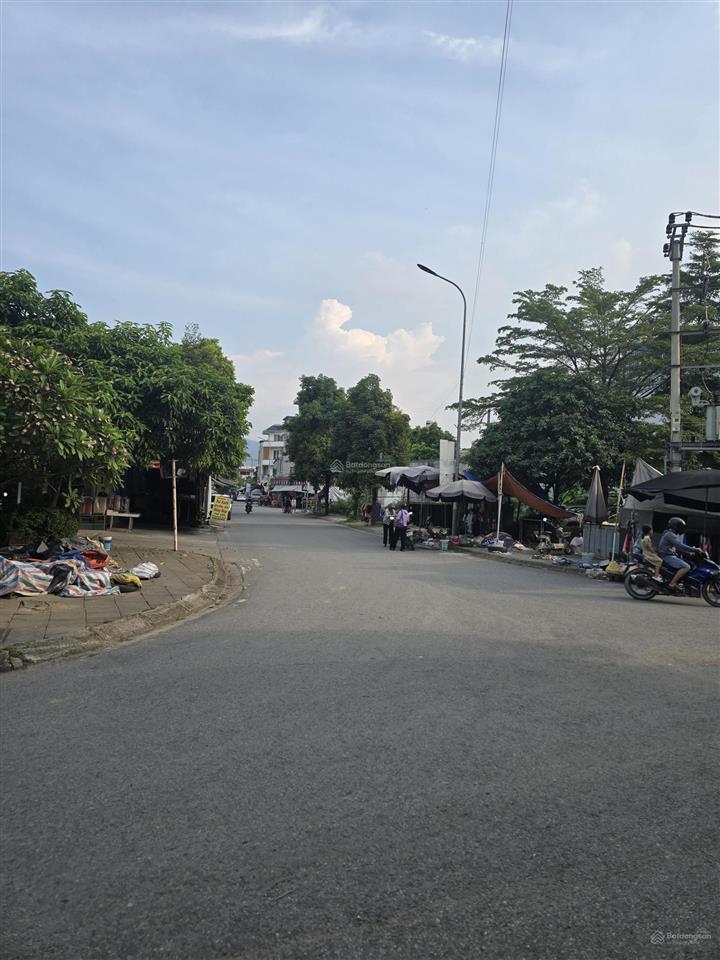 Cần bán 63m2 mặt chợ đêm lương sơn, giá chỉ 4, x tỷ. cách xuân mai hn 5km