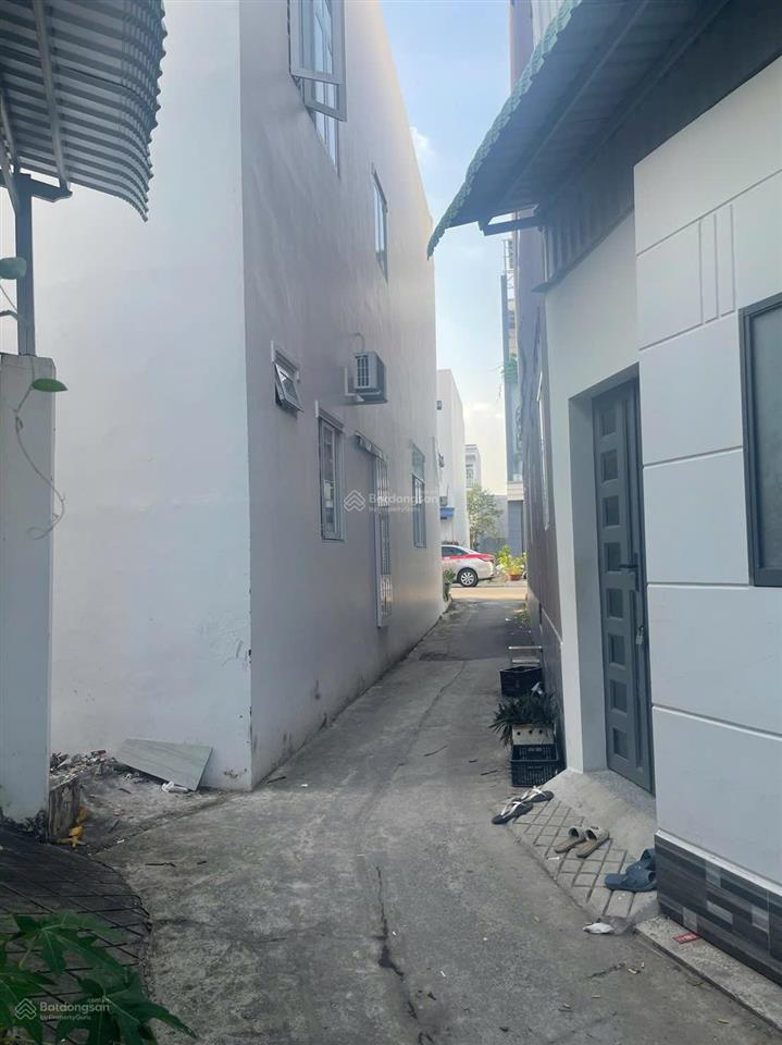 Nhà cách khu đại ngân chỉ 20m nhà đất vườn có thể cải tạo lại 5x14m