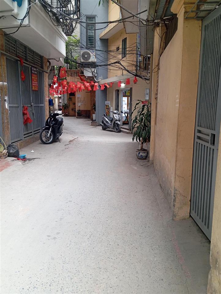 Nhà đẹp  trần duy hưng  chỉ 8.x tỷ