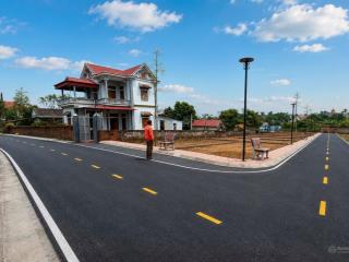 Bán đất 100m2 cạnh hồ sinh thái du lịch nghỉ dưỡng  sổ đỏ hà nội, xe bus chạy qua. giá 1ty188/lô