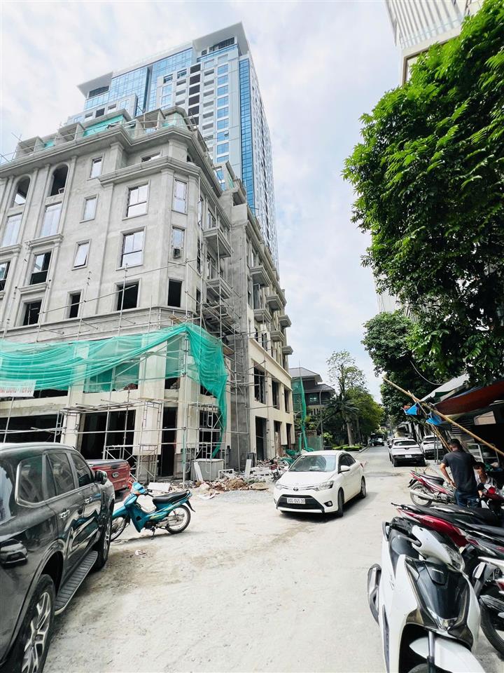 Shophouse trung tâm quận ba đình, 7 tầng có hầm, sẵn sổ, đường 3 ô tô tránh nhau giá tốt.0965 572 ***