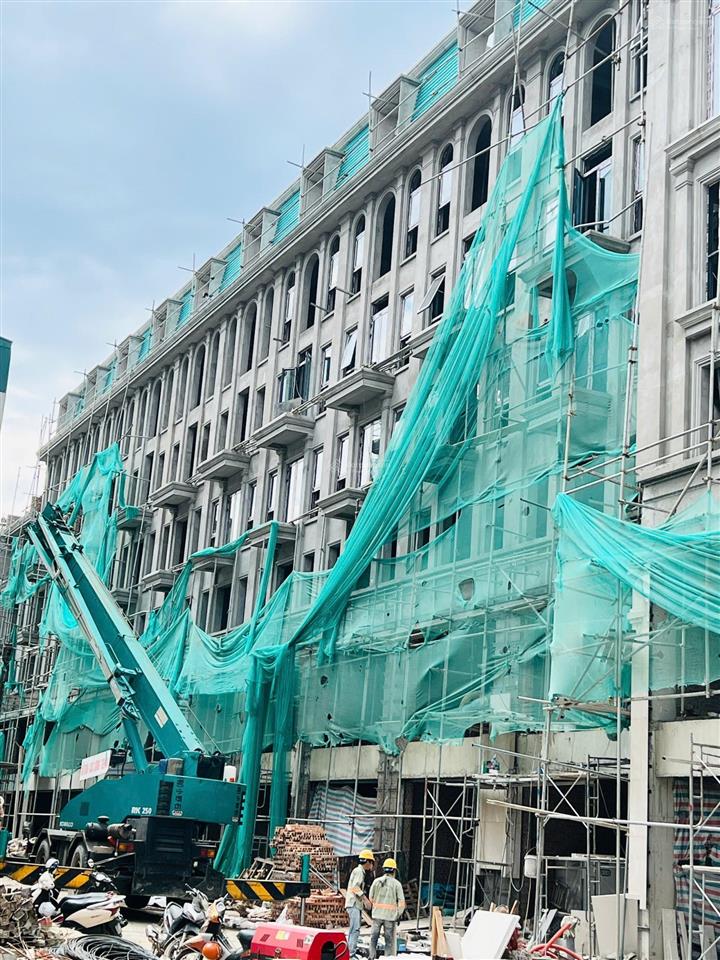 Shophouse trung tâm quận ba đình, 7 tầng có hầm, sẵn sổ, đường 3 ô tô tránh nhau giá tốt.0965 572 ***
