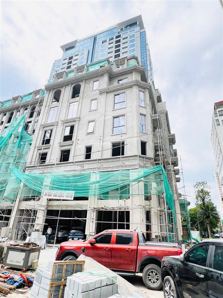 Shophouse trung tâm quận ba đình, 7 tầng có hầm, sẵn sổ, đường 3 ô tô tránh nhau giá tốt.0965 572 ***