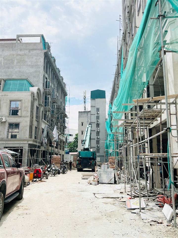 Shophouse trung tâm quận ba đình, 7 tầng có hầm, sẵn sổ, đường 3 ô tô tránh nhau giá tốt.0965 572 ***