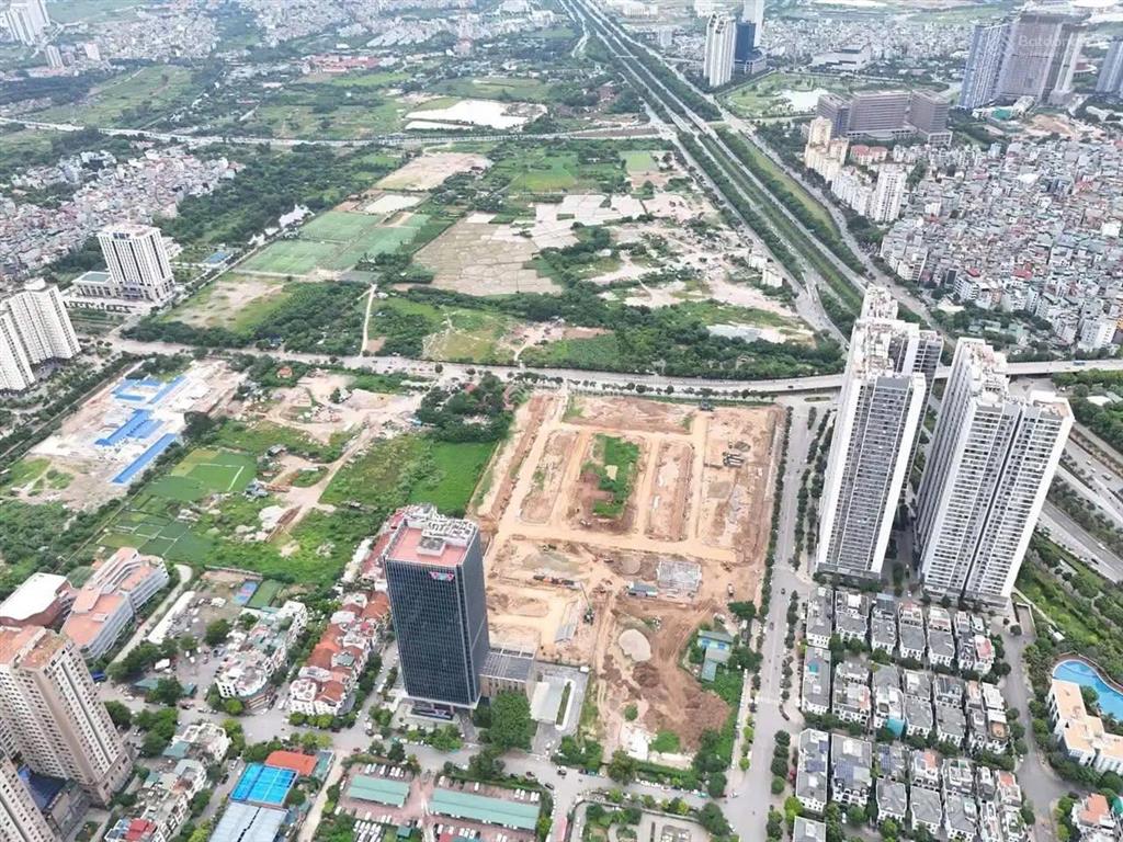 Biệt thự đơn lập mặt đường lương thế vinh  đối diện vinhomes greenbay