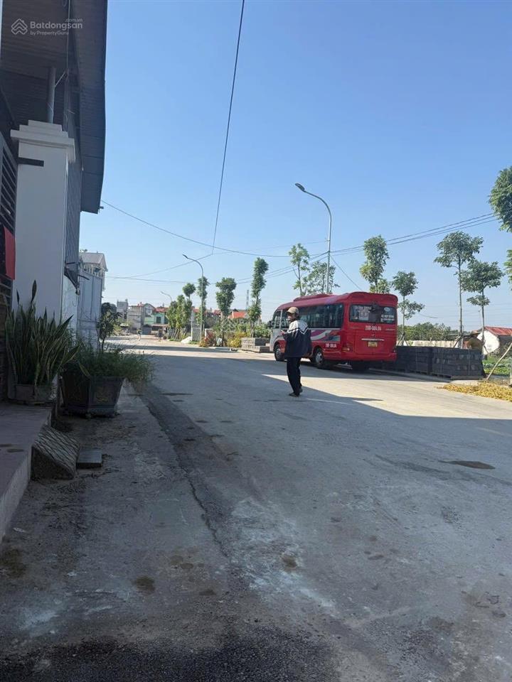 Cần bán 48,5m2 nam hồng( phúc thịnh) chưa đến 4 tỷ.