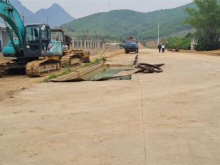 Bán đất ccn tại lạc thủy hòa bình cũ hiện nay là lạc thủy phú thọ. diện tích 1ha