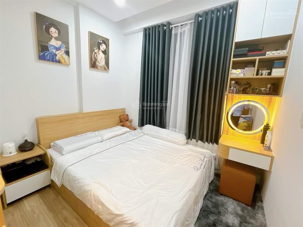 Cần bán căn 2pn2wc có nội thất, sổ sẵn, ngân hàng hỗ trợ 80%. kề làng đại học và ga metro
