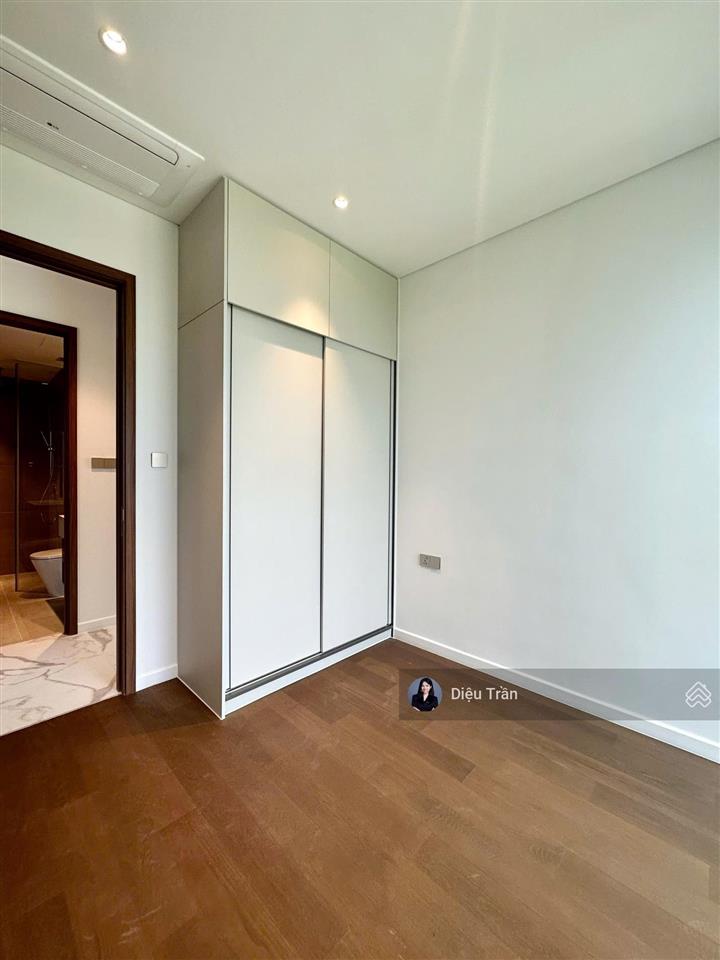 The crest cho thuê căn hộ 2pn, căn góc diện tích lớn 94m2, nội thất cơ bản 45tr/tháng