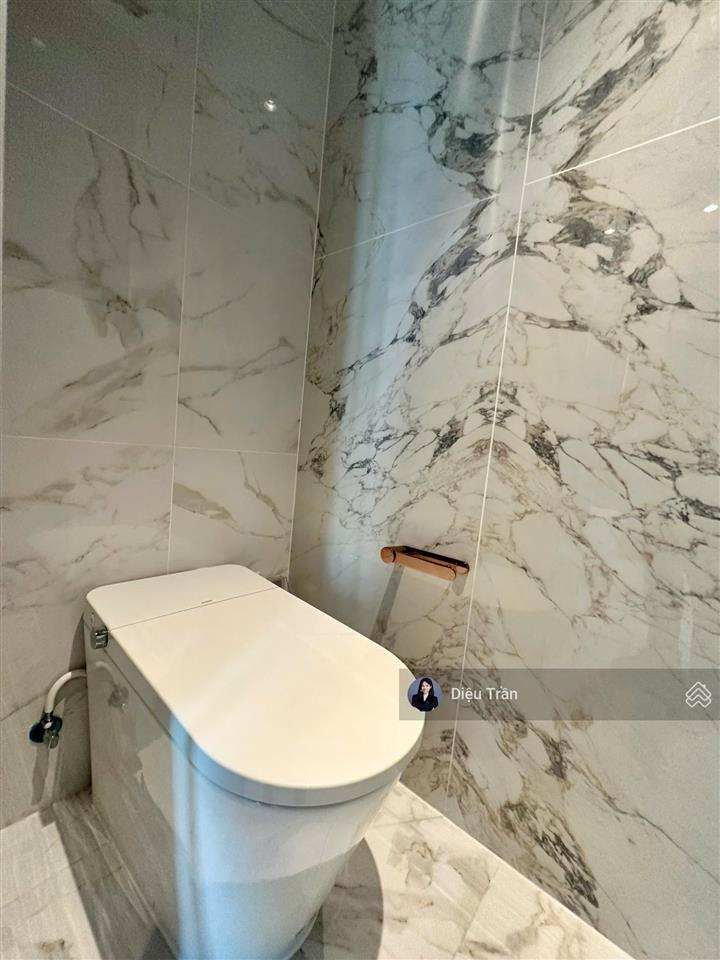 The crest cho thuê căn hộ 2pn, căn góc diện tích lớn 94m2, nội thất cơ bản 45tr/tháng
