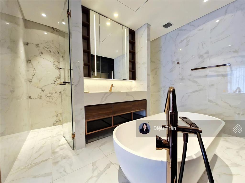 The crest căn hộ 2pn+1 diện tích lớn 115m2, nội thất thiết kế đầy đủ giá tốt 69tr/tháng