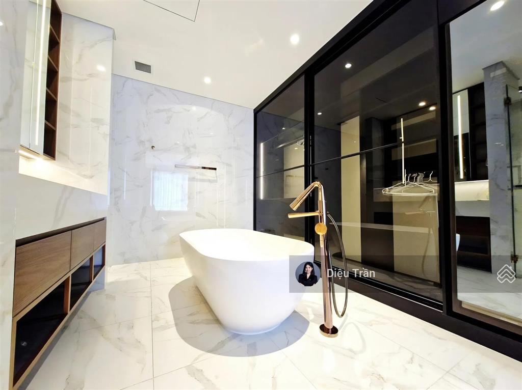 The crest căn hộ 2pn+1 diện tích lớn 115m2, nội thất thiết kế đầy đủ giá tốt 69tr/tháng