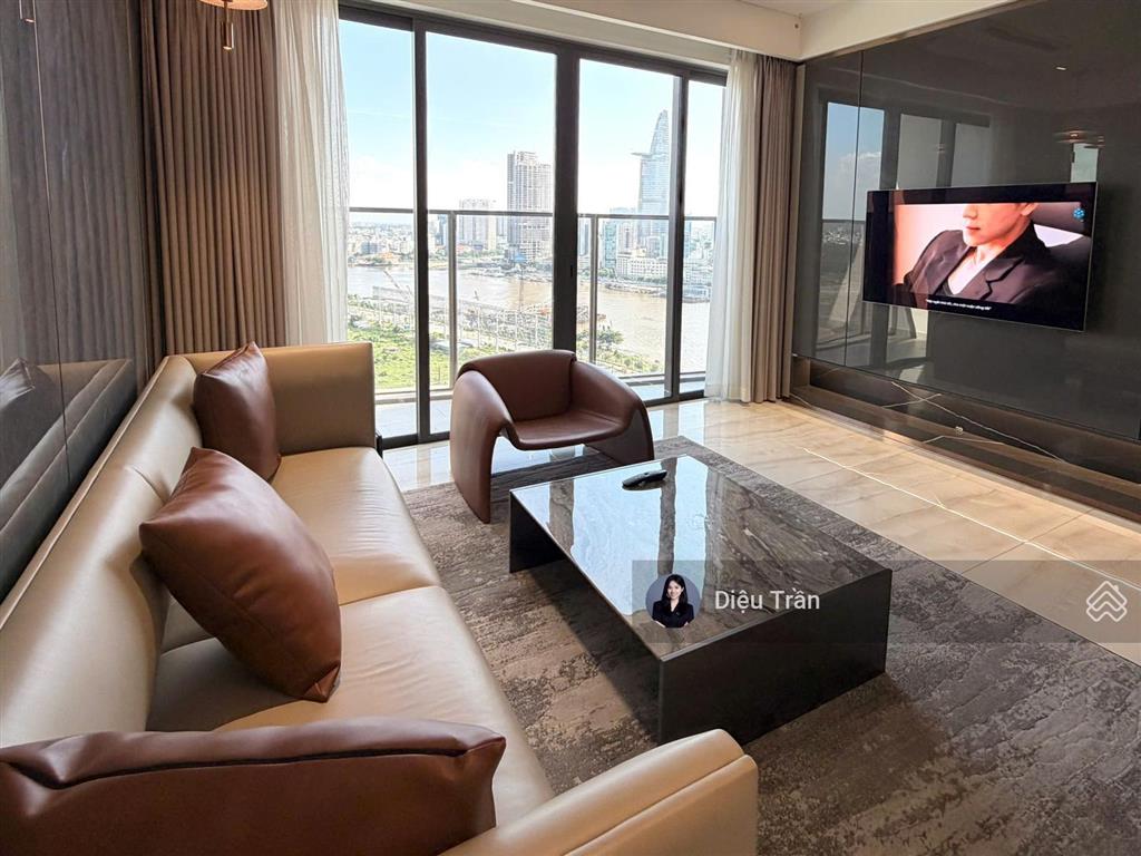 Cho thuê căn 2pn, nội thất thiết kế lại cao cấp, view sông, pháo bông, cbd sài gòn