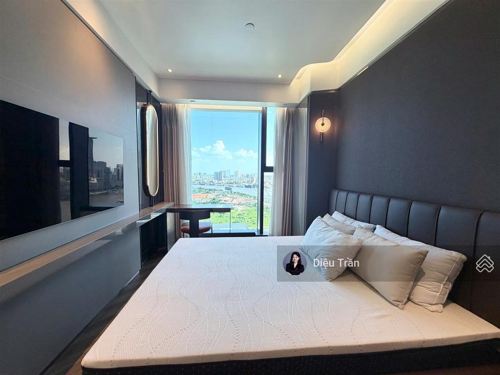 Cho thuê căn 2pn, nội thất thiết kế lại cao cấp, view sông, pháo bông, cbd sài gòn