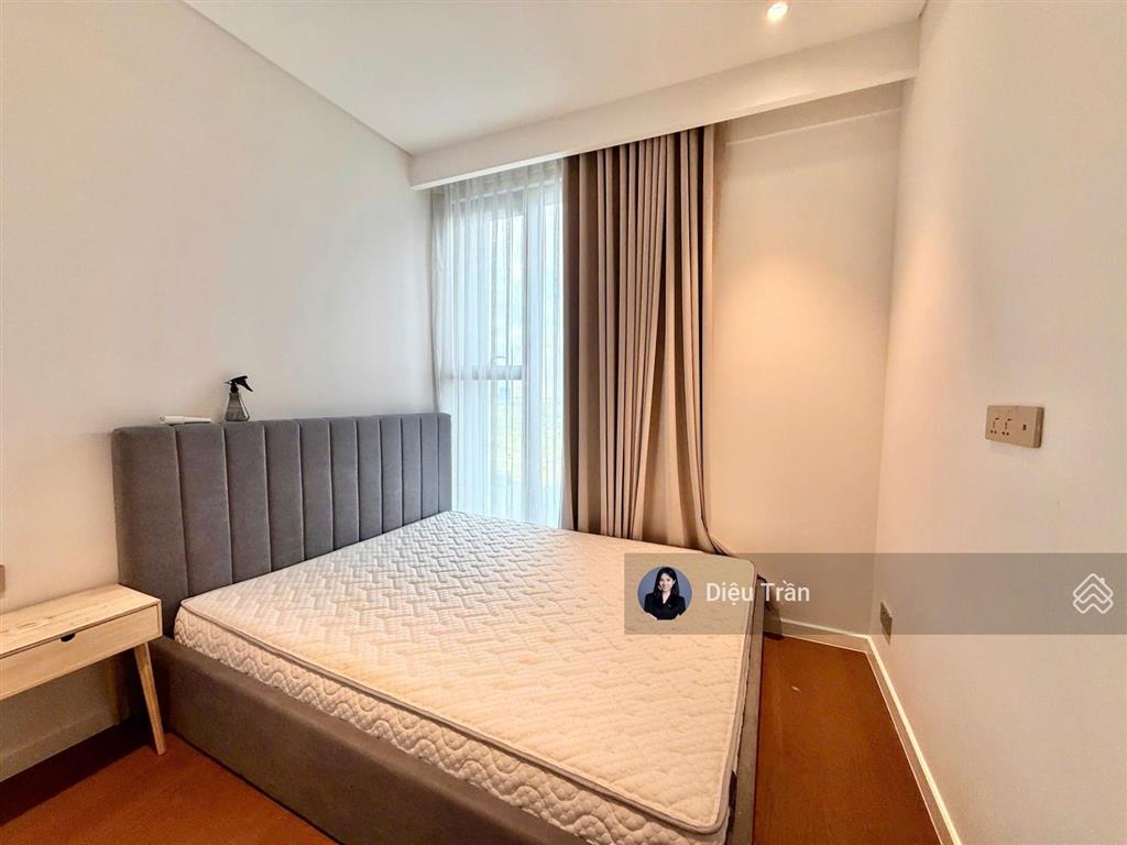 Cho thuê căn hộ 2pn diện tích lớn, căn góc 2 mặt view cực thoáng 55tr/tháng