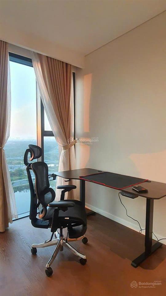 Căn hộ góc, diện tích lớn, nội thất đầy đủ tại the crest cho thuê giá 60tr/tháng