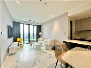 Cho thuê căn hộ 2pn nội thất đầy đủ, tầng cao thoáng view sông trực diện tại the crest