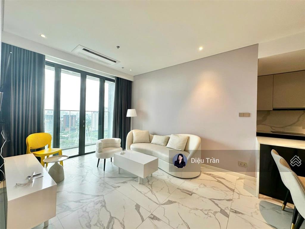 Cho thuê căn hộ 2pn nội thất đầy đủ, tầng cao thoáng view sông trực diện tại the crest