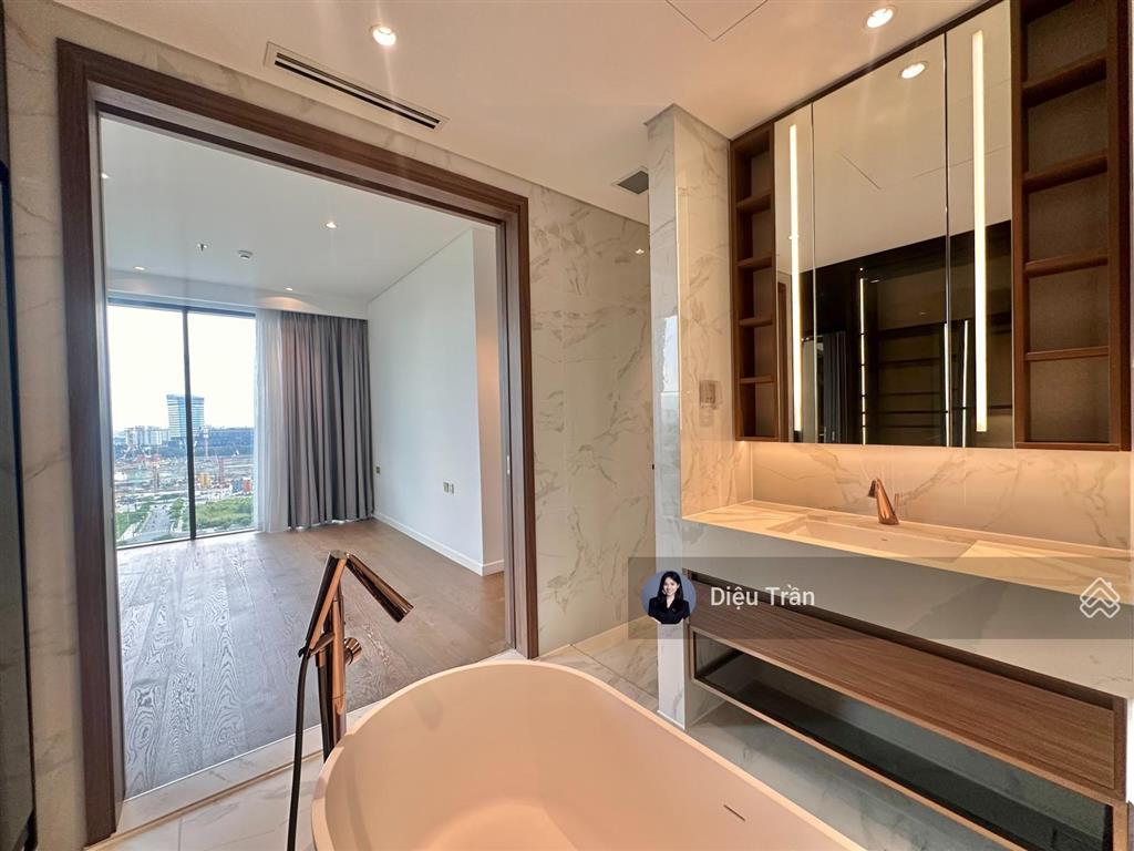 The crest cho thuê căn hộ 2pn, vị trí góc view cực thoáng từ các phòng, nội thất cơ bản 45tr/tháng