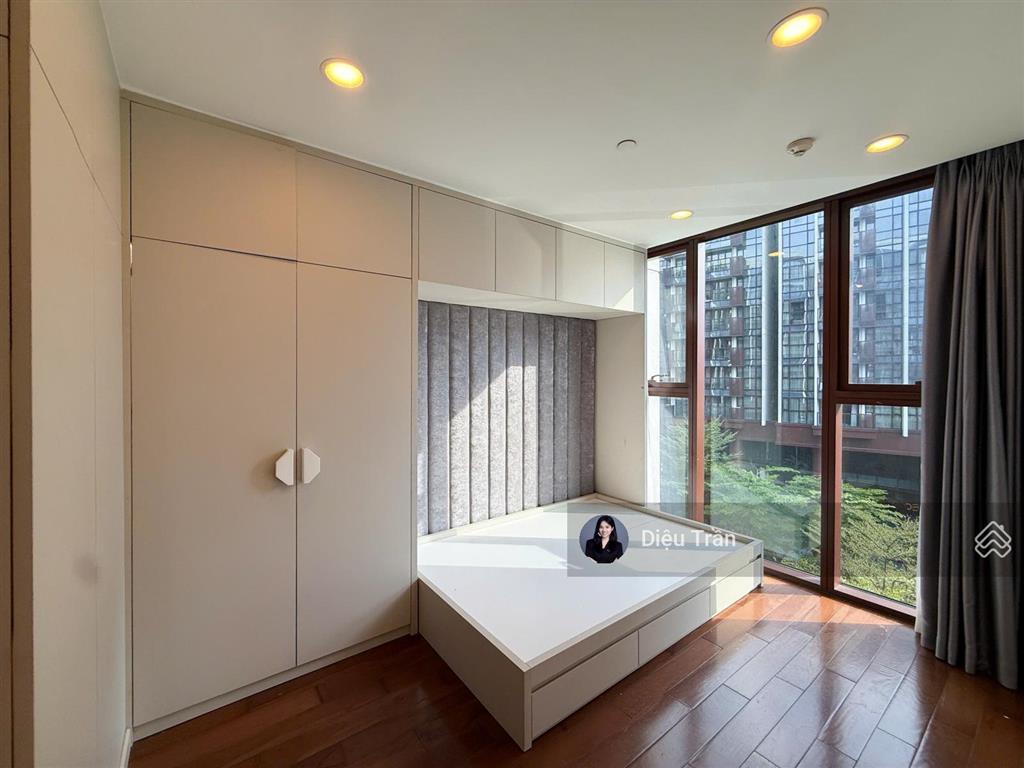 The galleria cho thuê căn hộ 4pn đã sửa layout thành 3pn cực rộng, giá 100tr/tháng