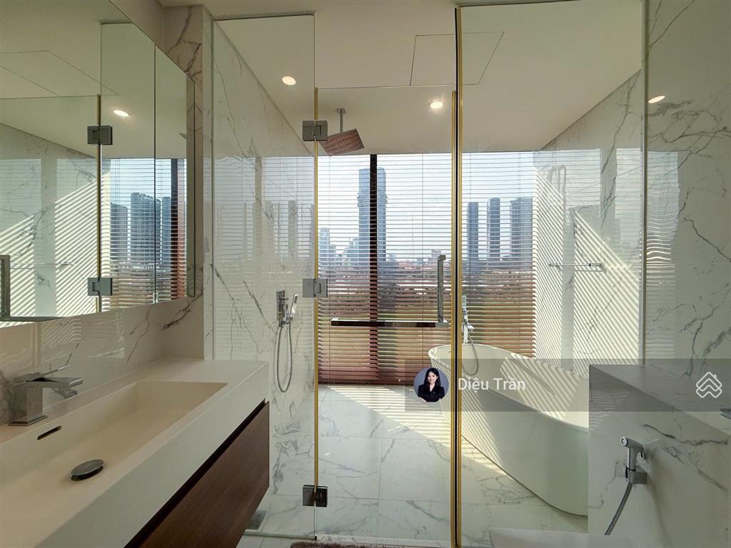 The galleria cho thuê căn hộ 4pn đã sửa layout thành 3pn cực rộng, giá 100tr/tháng